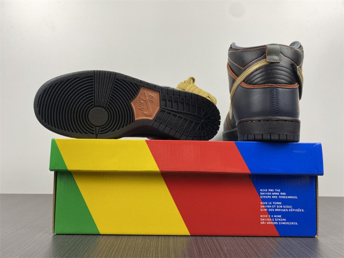 nike dunk sb high rx-0 unicorn gundam 02 banshee dh7717-400