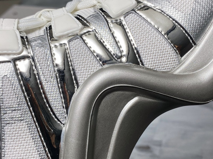 louiv archlight sneaker