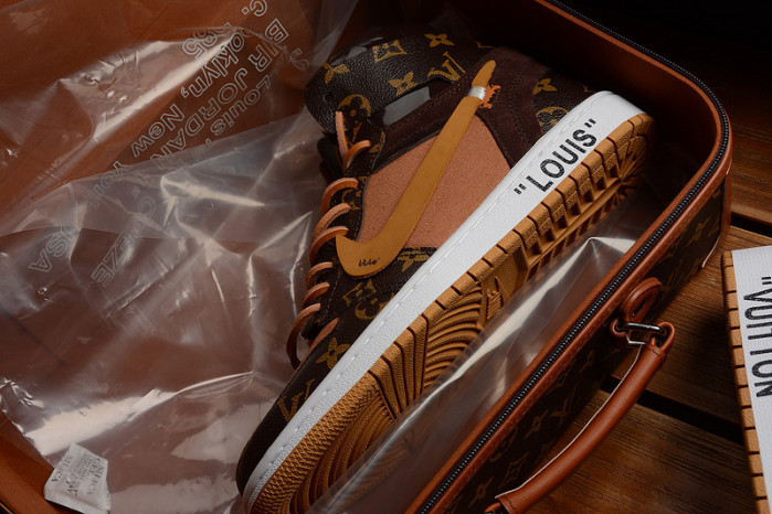 air jordan 1 ow aq0818-158 (with case)