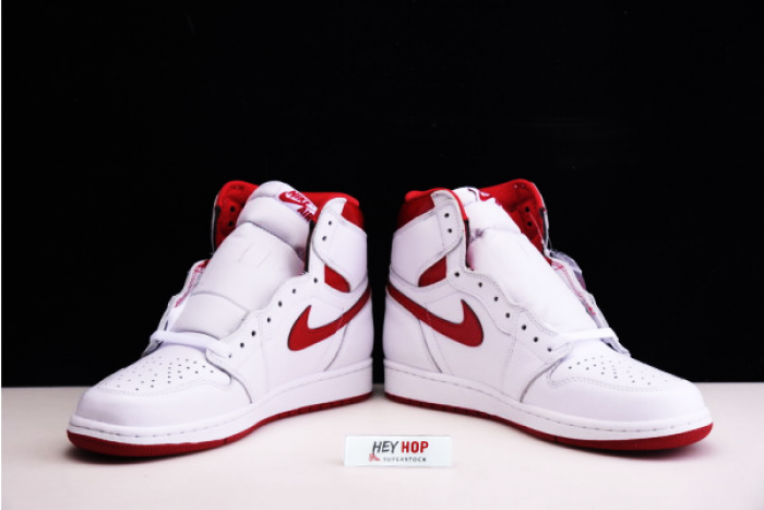 air jordan 1 retro metallic red (2017) 555088-103