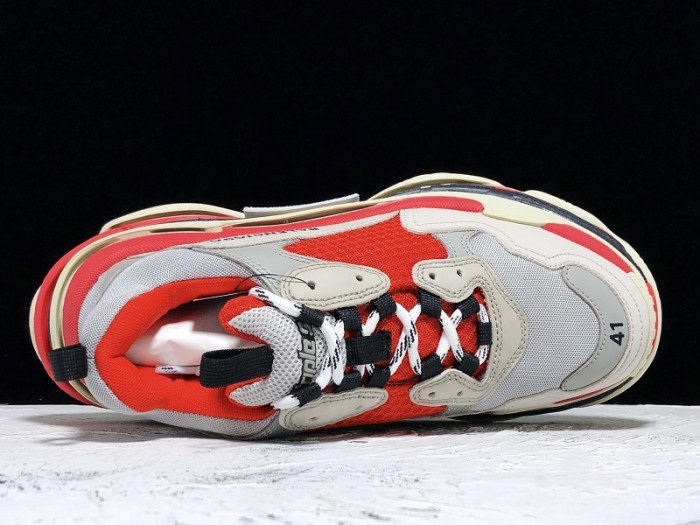 blcg triple s trainer grey red 536737 w09oh 6151