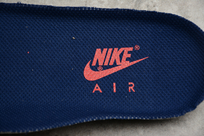 nike air force 1 low lv8 3d chenille swh white red blue 823511-106