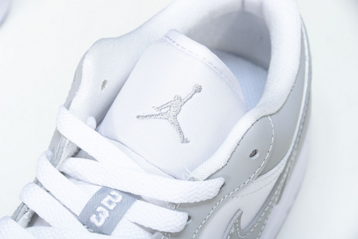 air jordan 1 low wolf grey (w) dc0774-105