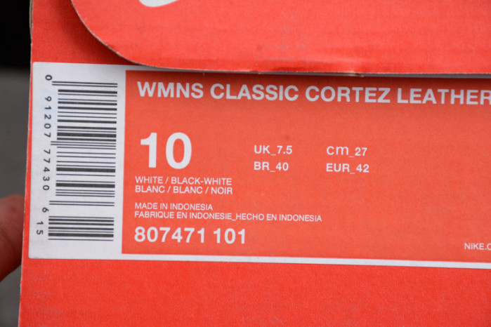 nike classic cortez white black 807471-101