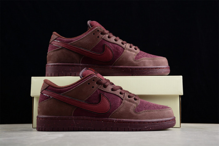 nike sb dunk low “city of love” fn0619-600