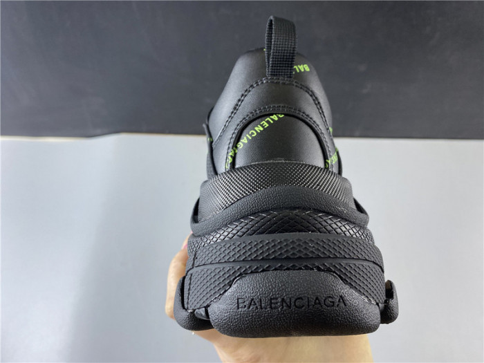 blcg sneaker triple.s.gomma black 524039 w2fa1 7633