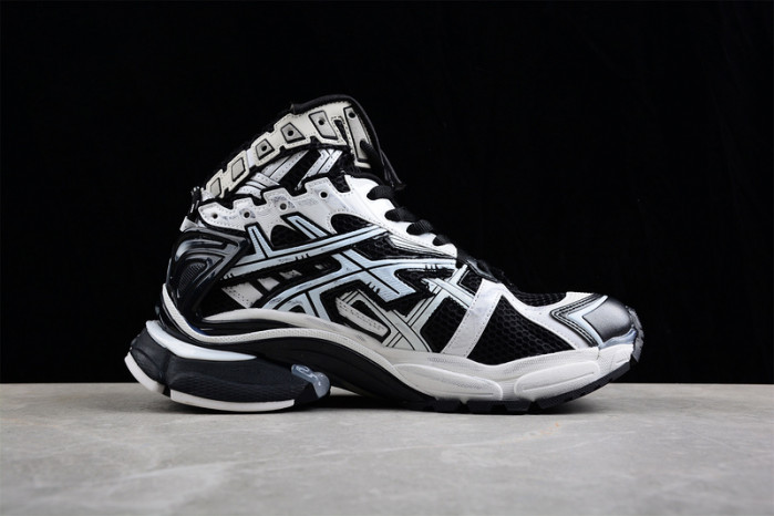 blcg runner 695764 w3rh2 9010