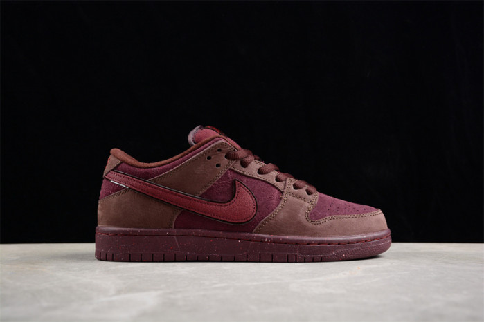nike sb dunk low “city of love” fn0619-600