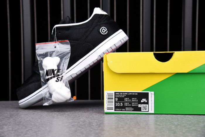 nike sb dunk low medicom toy (2020) cz5127-001