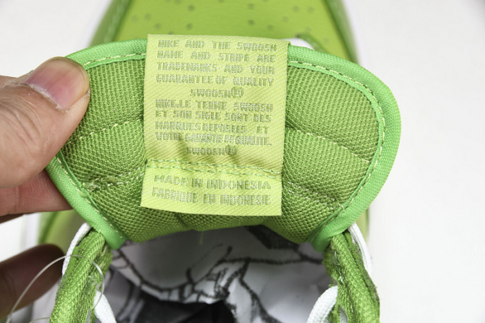 nike dunk low chlorophyll dj6188-300