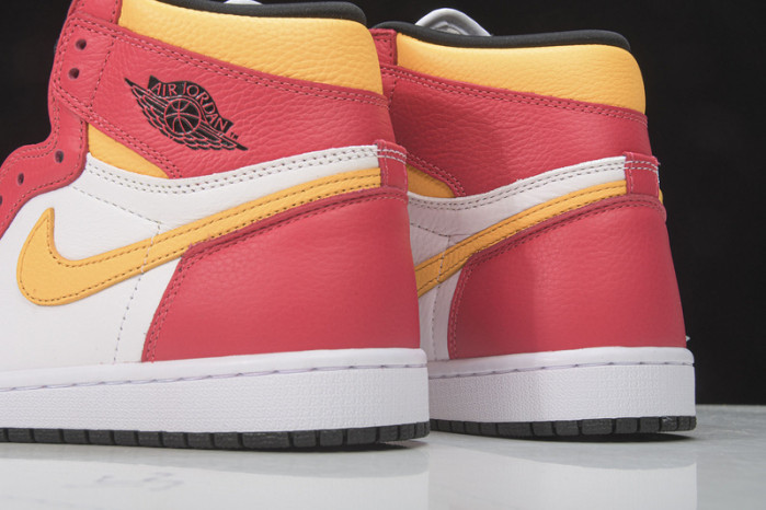 air jordan 1 retro high og light fusion red 555088-603