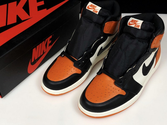 jordan 1 retro shattered backboard 555088-005