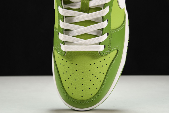 nike dunk low chlorophyll dj6188-300