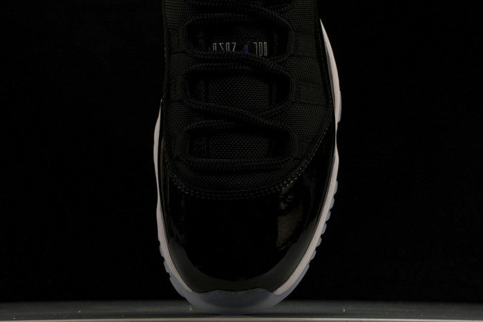 air jordan 11 low “space jam” fv5104-004
