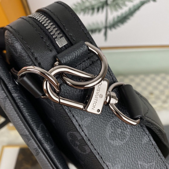 louiv trio messenger bag 25 *18 *4cm m69443