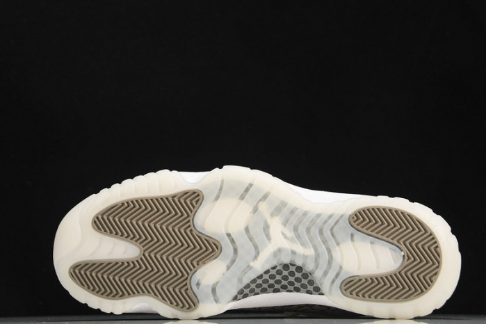 air jordan 11 low wmns “yellow snakeskin” av2187 140