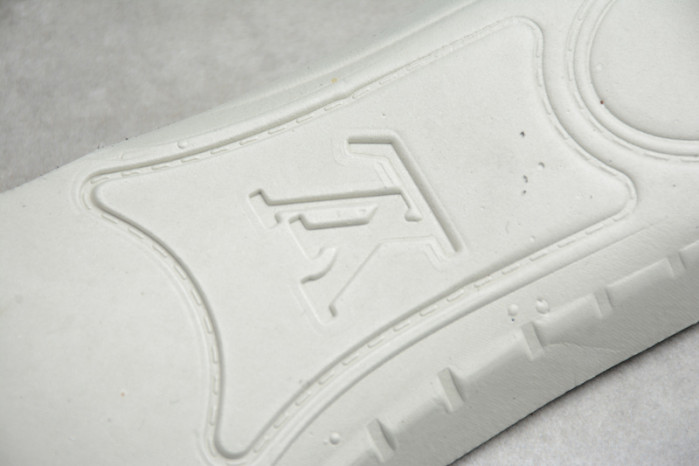 louiv stellar sneaker