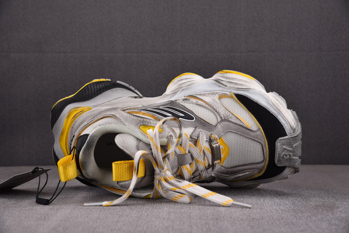 blcg runner 784339 w2mv1 1170