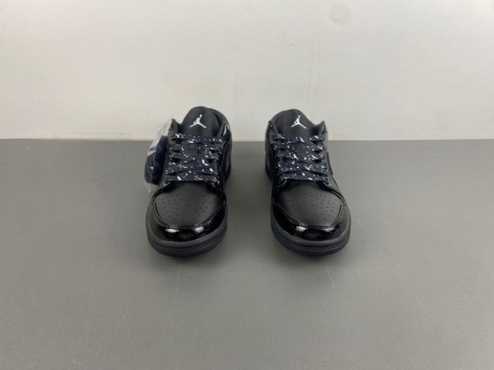 air jordan 1 low “black croc” (w) hj7743-010