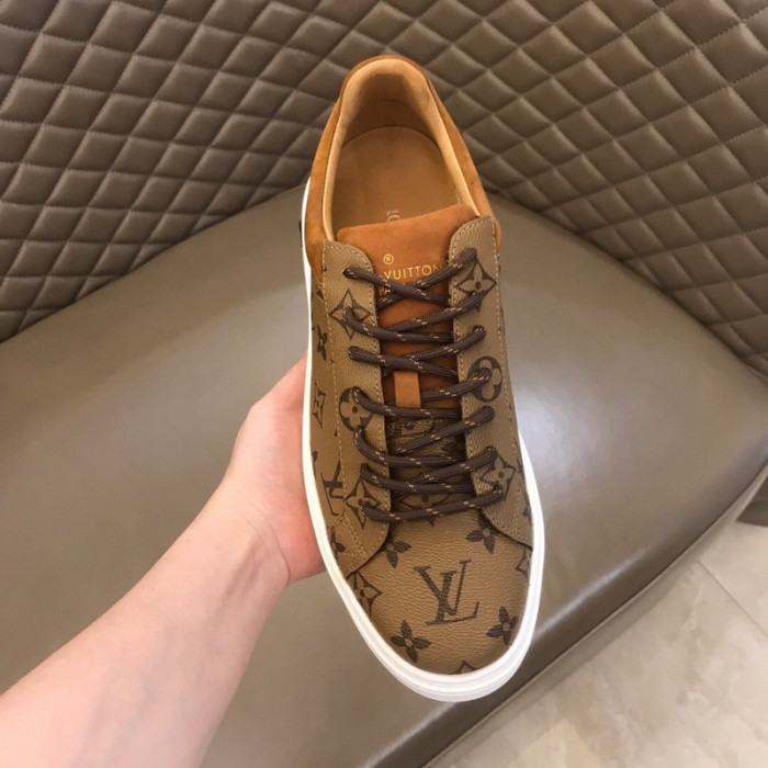 louiv beverly hills sneaker
