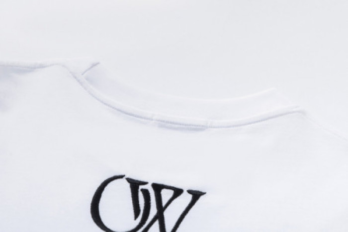 off-white t-shirt w28