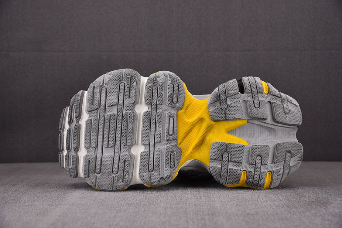 blcg runner 784339 w2mv1 1170