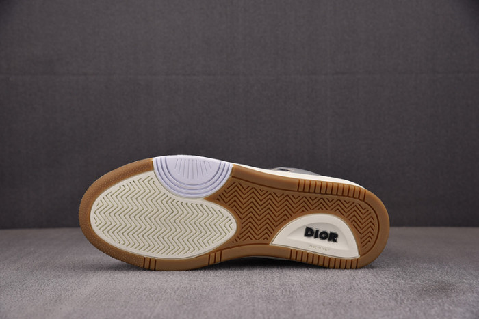 d10r b27 sneaker