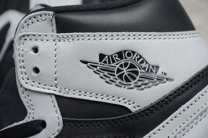 air jordan 1 retro high black white light smoke grey 555088-035