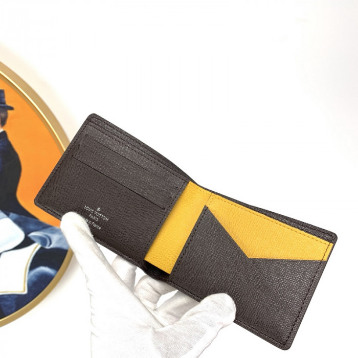 louiv wallet 11.5*9.0*1.5cm