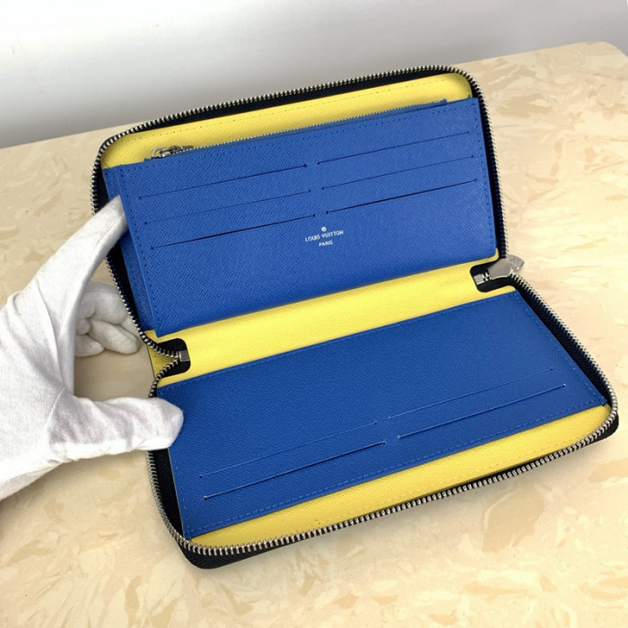 louiv wallet 21*11.5*2cm