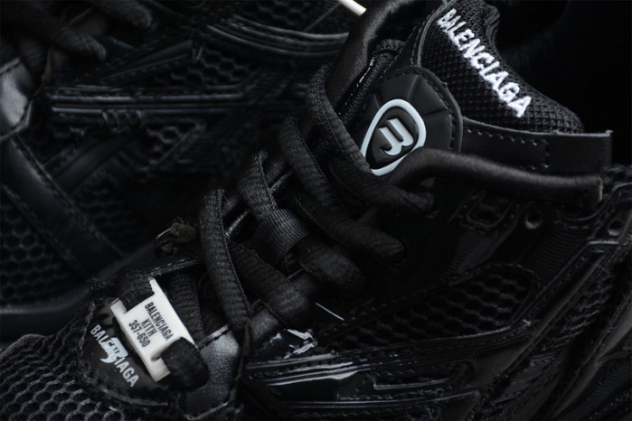 blcg runner 677402-w3ra9-1000