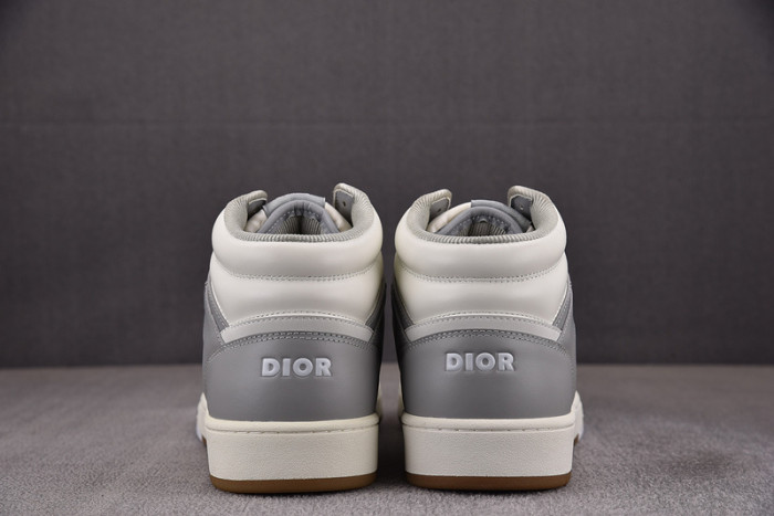 d10r b27 sneaker