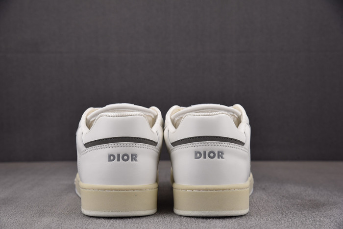 d10r b27 sneaker
