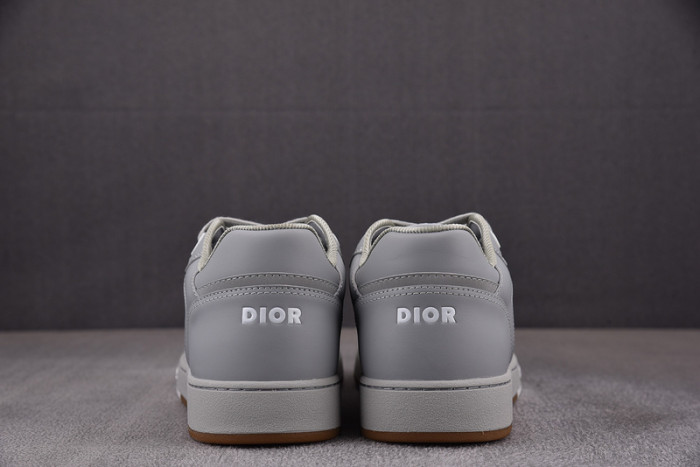 d10r b27 sneaker