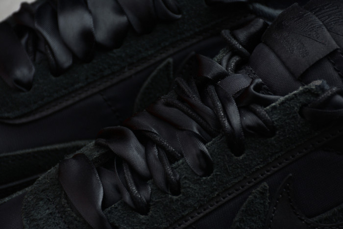 sacai x nike lvd waffle daybreak black white bv0073-002
