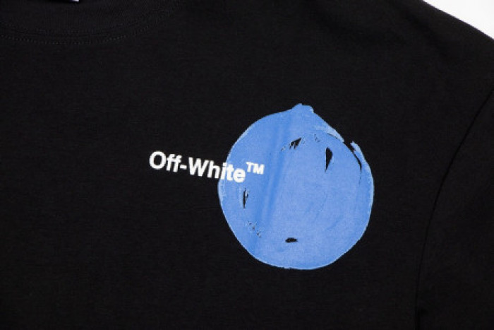 off-white t-shirt w37