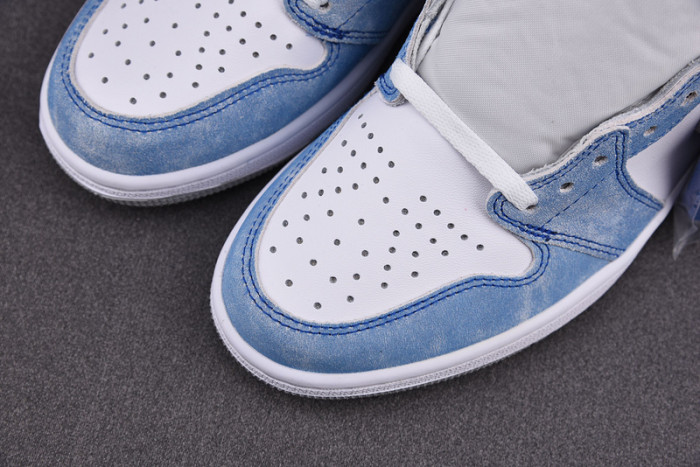 air jordan 1 retro high og hyper royal 555088-402