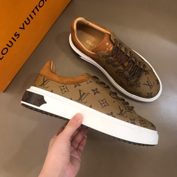 louiv beverly hills sneaker