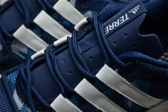 terrex cc boat graphic