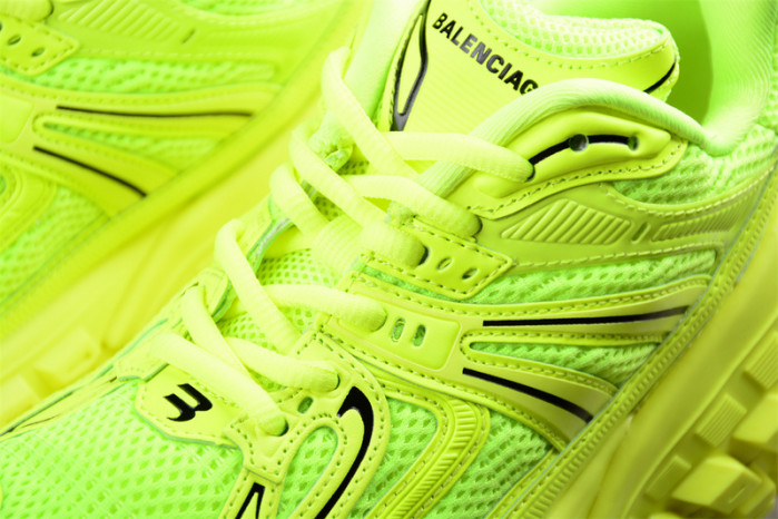 blcg defender rubber platform sneakers 685611 w2ra6 1000