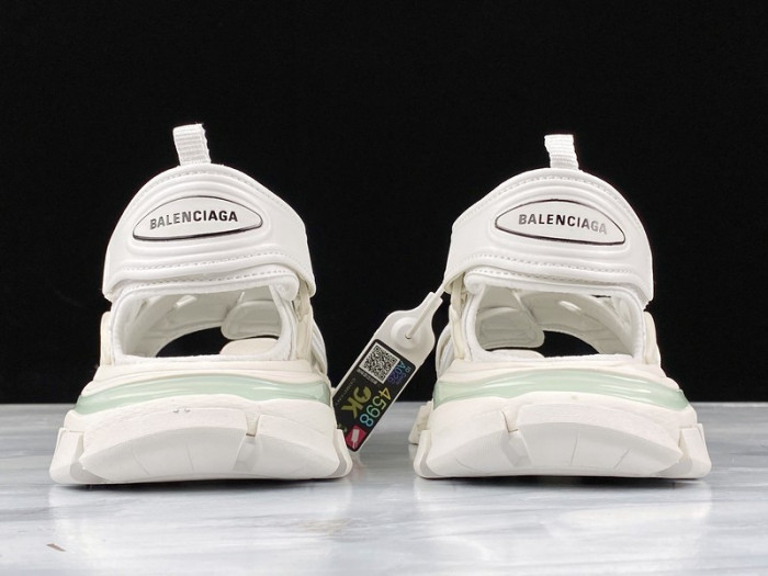 blcg track sandal white (w) 617543w2cc19000