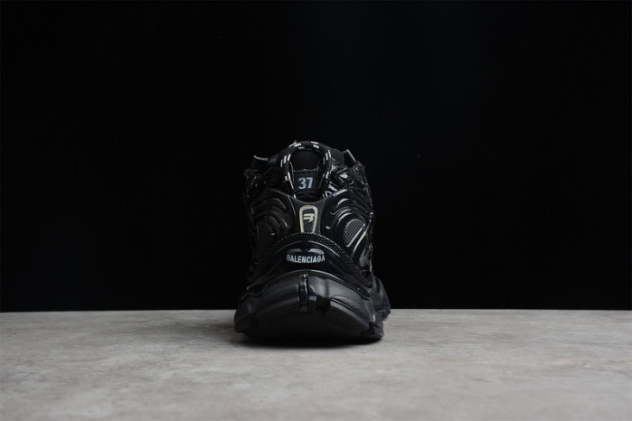 blcg runner 677402-w3ra9-1000