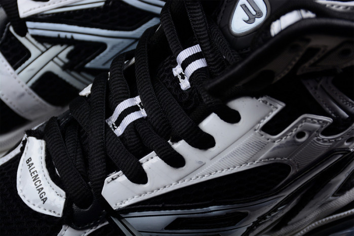 blcg runner 695764 w3rh2 9010