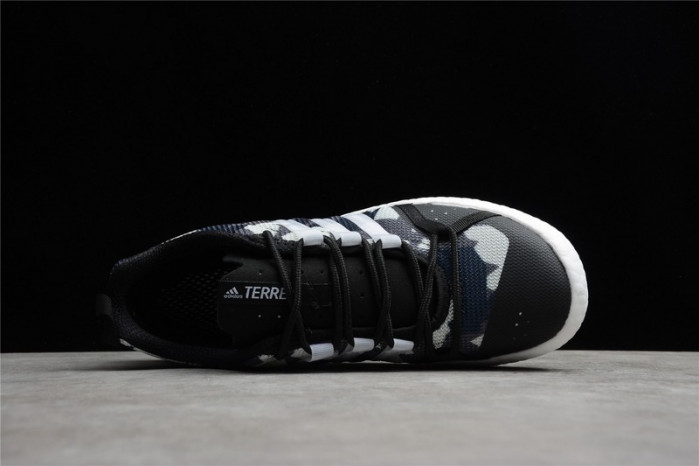 terrex cc boat graphic