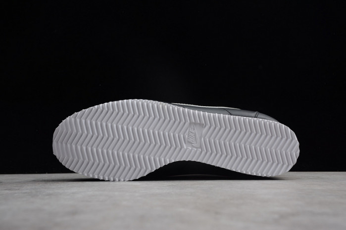 nike classic cortez black white (w) 807471-010