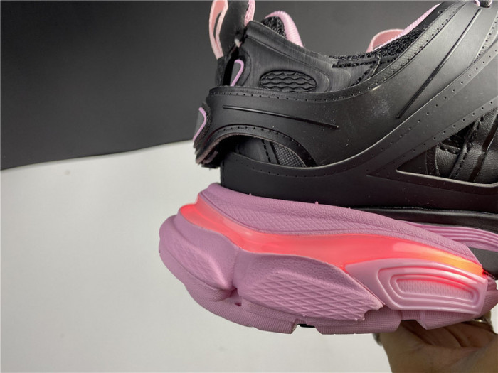 blcg track trainer pink and black 542023 w3ac1 1050 (led)