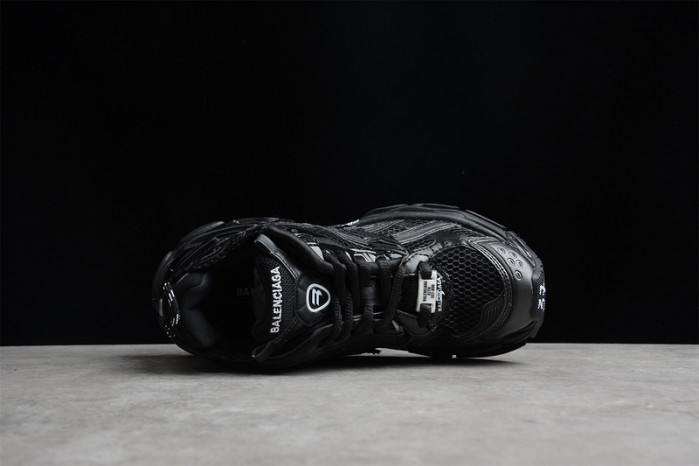 blcg runner 677402-w3ra9-1000