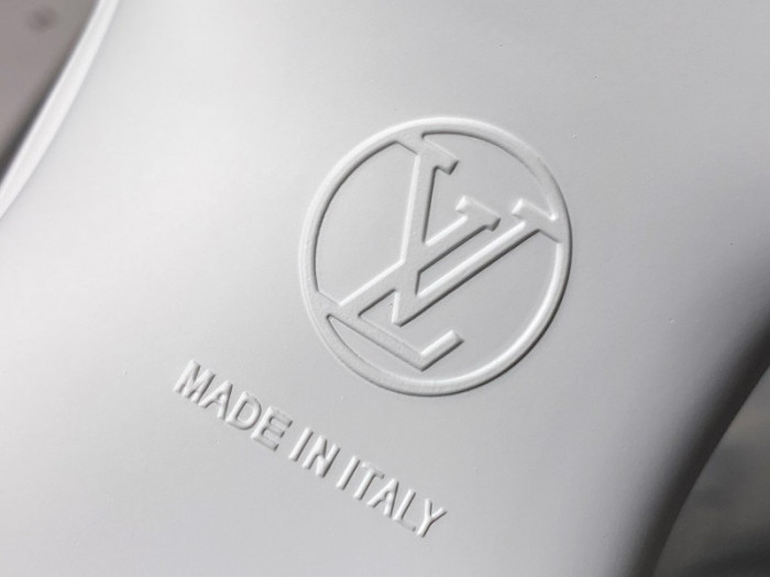 louiv archlight sneaker