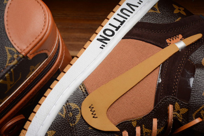 air jordan 1 ow aq0818-158 (with case)