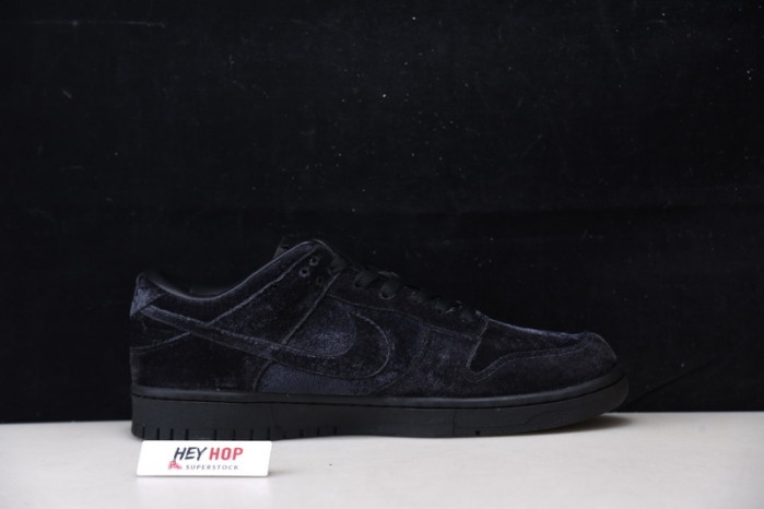 dover street market x nike dunk low triple black dh2686-002
